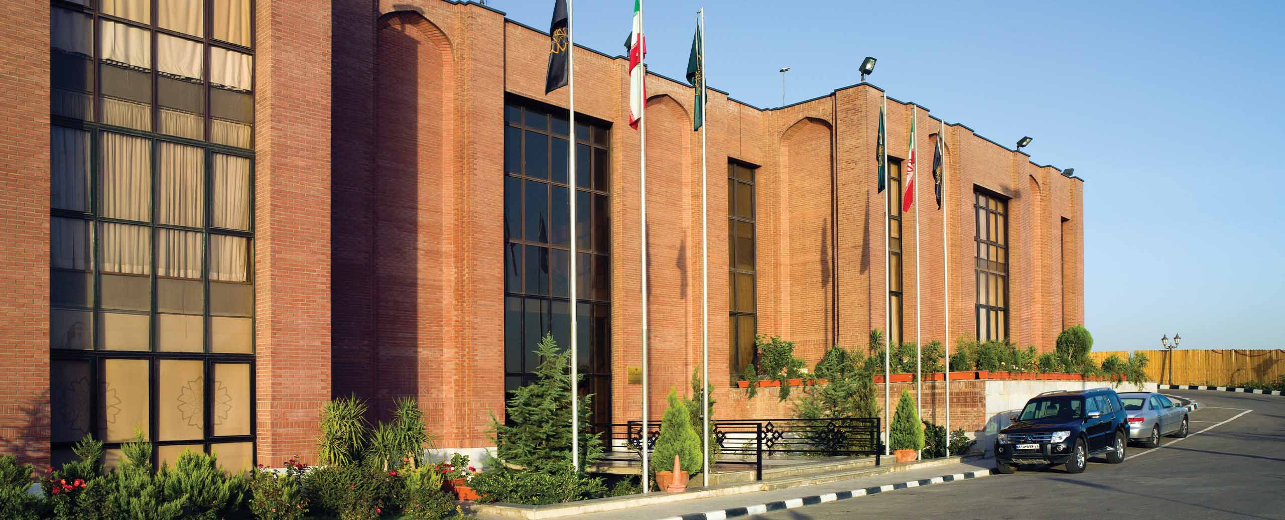 رایزن