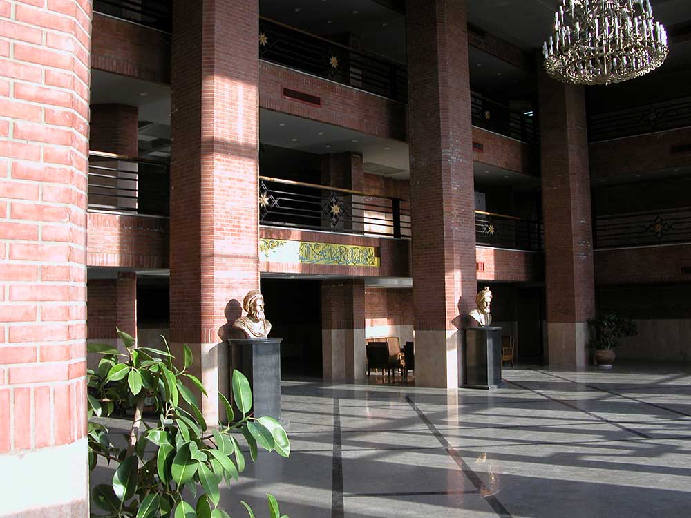 تالار فرهنگ رایزن